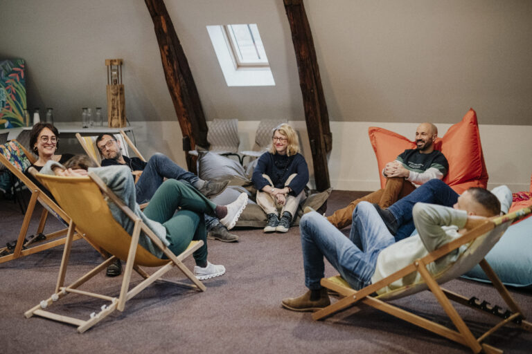 Du sur-mesure au « clés-en-main » : trouver l&rsquo;équilibre pour un séminaire réussi